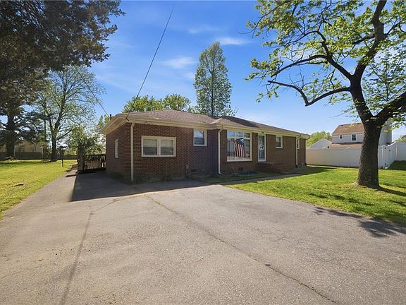 2nd image of 2709 Cedar Rd