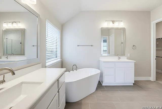 3034 Daplyn Park — Photo 25