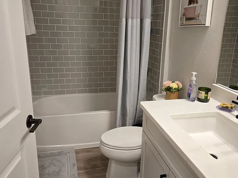 10105 Lake Wales Cir — Photo 22