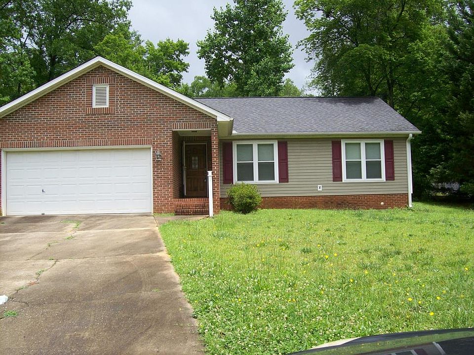 1st image of 106 Bonham Ct