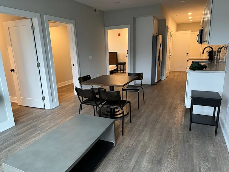 1310 N Broad St — Photo 65