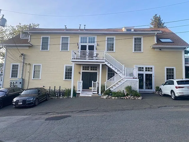 457 Washington St #2 — Photo 17