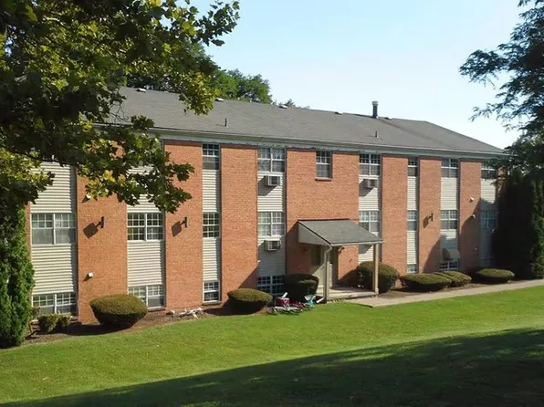 Holcomb Village Apartments, 35 Oakmount Ave APT 15, Bloomfield, NY 14469