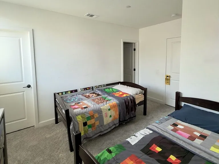 2052 Vela Ln — Photo 10