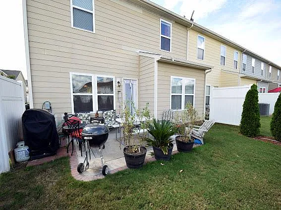 2834 Hopeton Ct — Photo 16