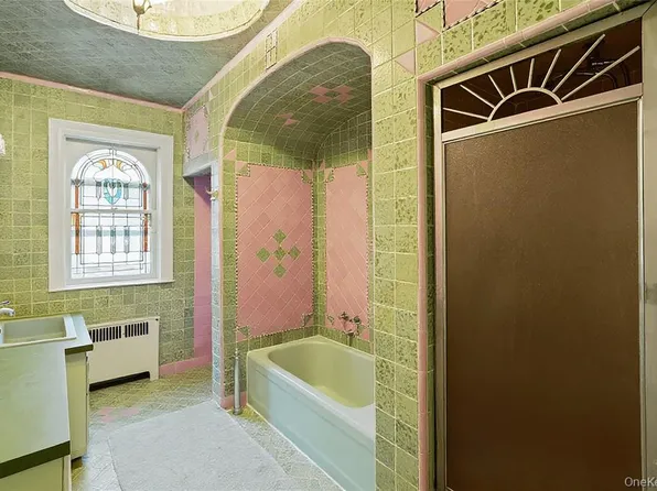 1527 East 29th Street image 12 of 20