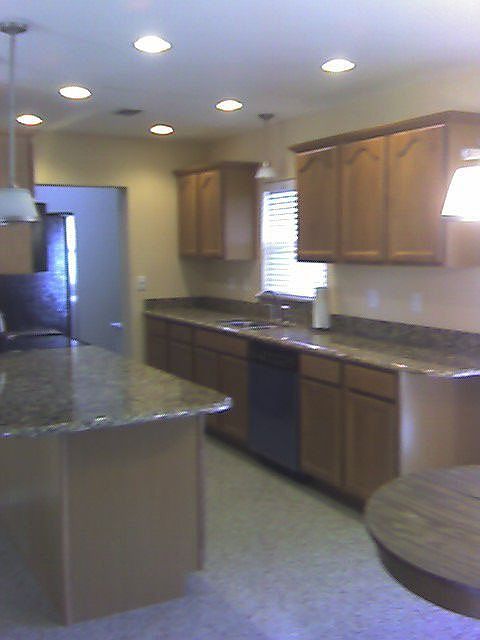 1st image of 1103 Oakwood Dr