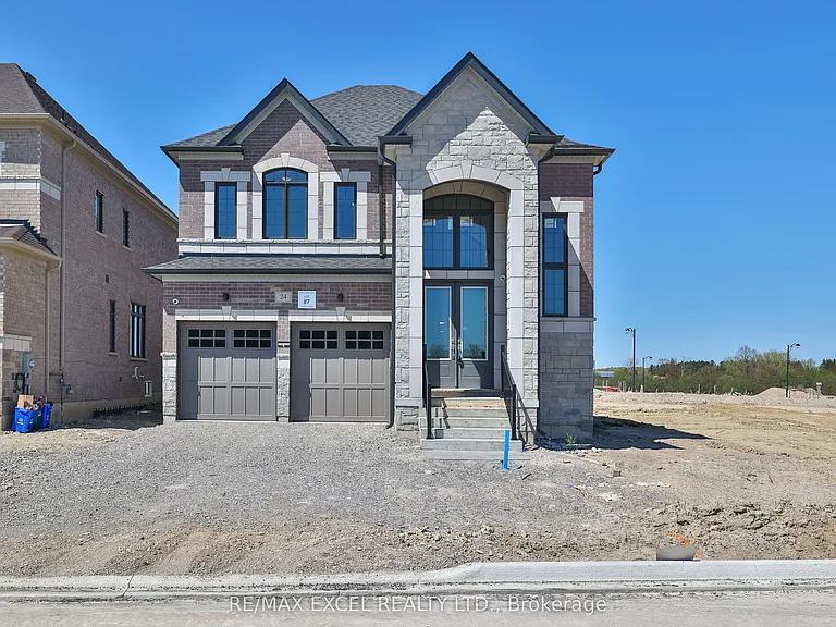 24 Sunny Acre Cres — Photo 1