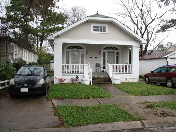 825 Greenwood Dr, New Orleans, LA 70124