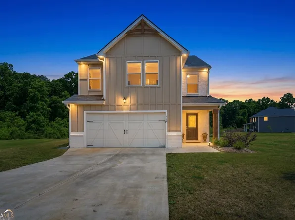 110 Red Barn Ct, Perry, GA 31069