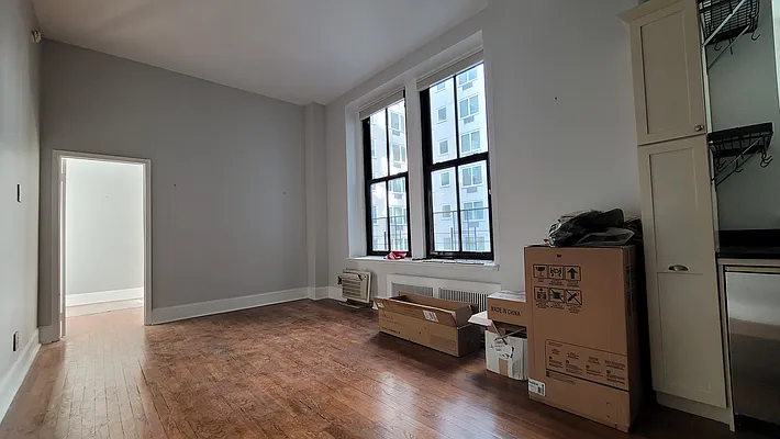Rented by Julien Aractingi, LREB | media 17