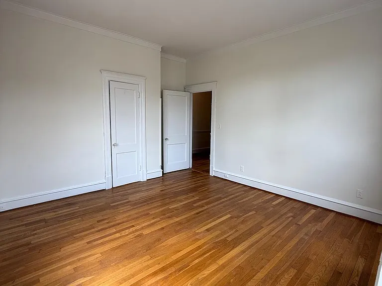 700 Prince Edward St #1 — Photo 16