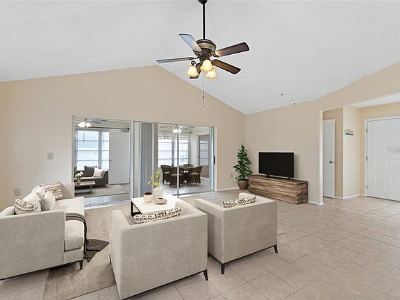 4th image of 3505 57th Avenue Dr W #19