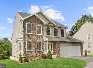 28 Ritters Ln, Owings Mills, MD 21117