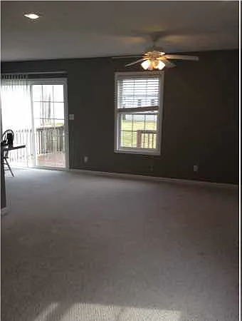 2632 E Oaklawn Ct — Photo 2