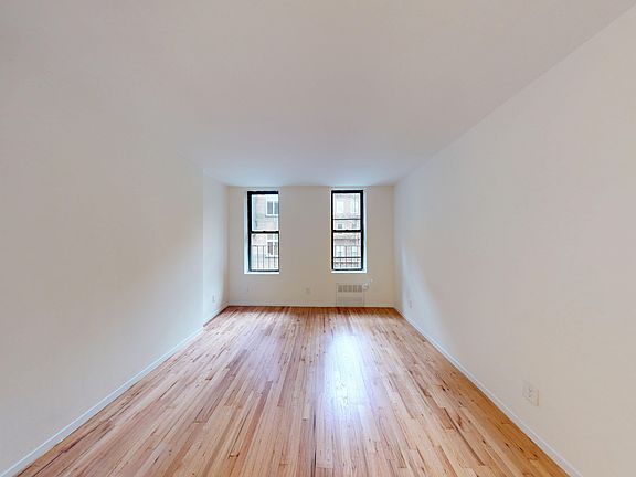 3rd image of 330 E 74th St #3E