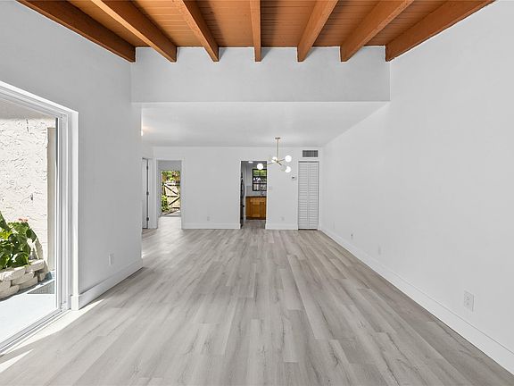 5th image of 10921 SW 70th Terrace #10921