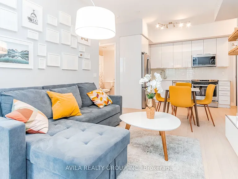 10 Park Lawn Rd #320 — Photo 11