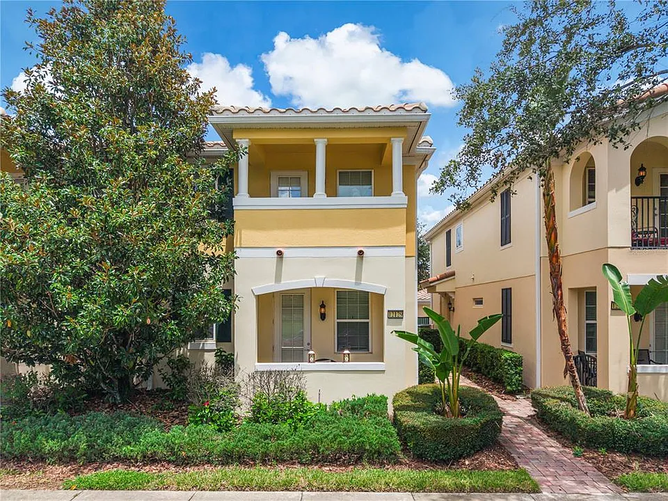 12129 Breda Ln