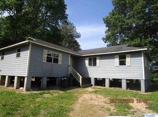 645 Washburn Cir, Gallant, AL 35972