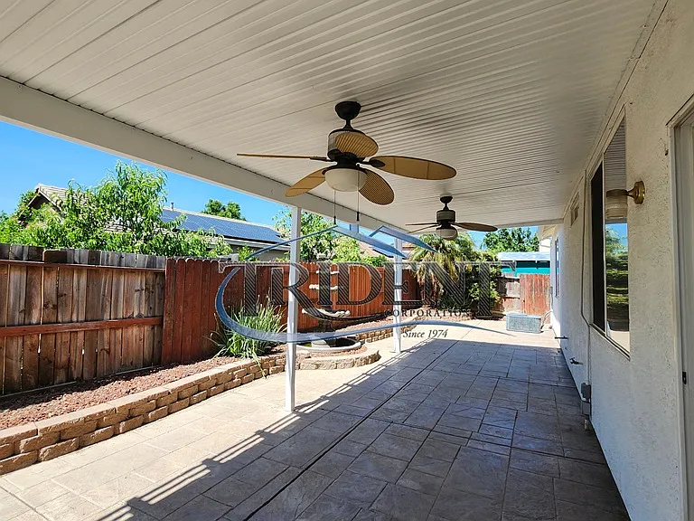 1715 Shoreline Dr — Photo 23