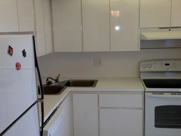 6070 NW 64th Ave APT 307, Fort Lauderdale, FL 33319