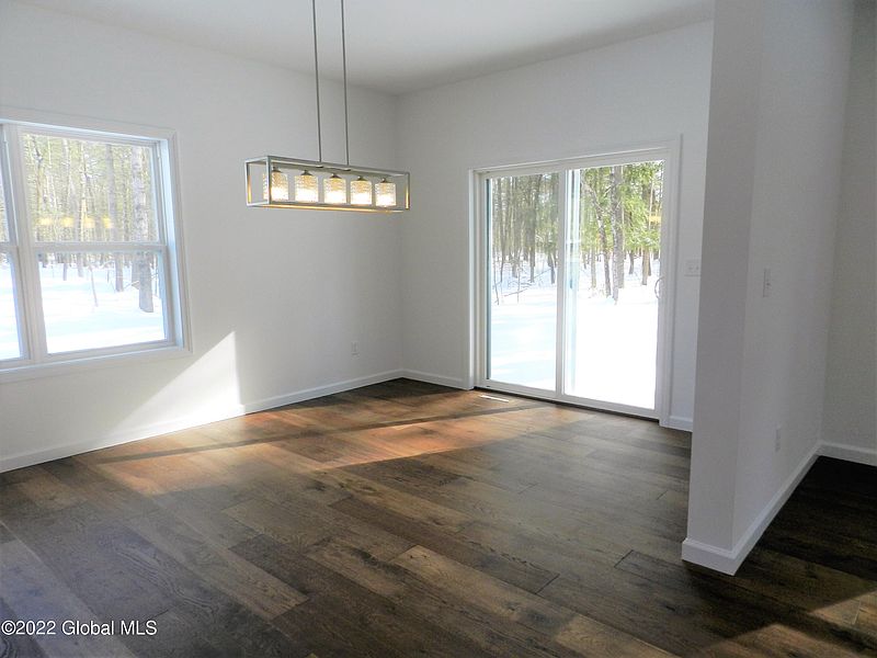 2nd image of 11 Sandy Boulevard