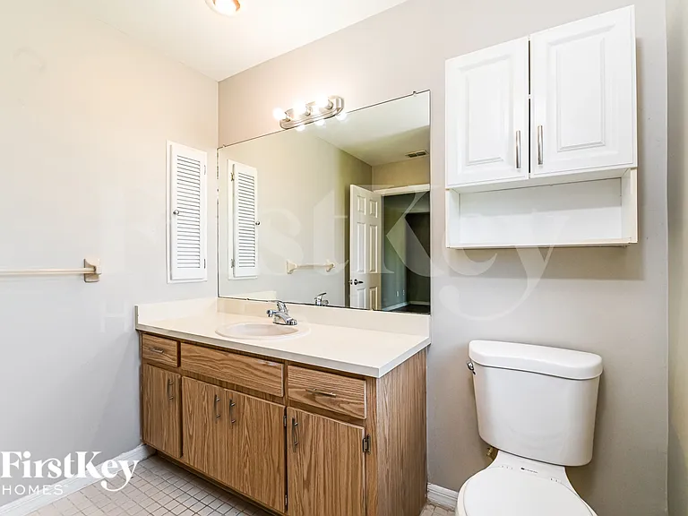 17420 Duquesne Rd — Photo 17
