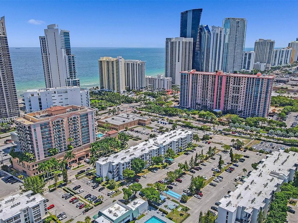 1st image of 17560 Atlantic Blvd #4