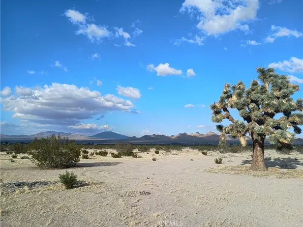 9823 Joshua Ave, Lucerne Valley, CA 92356
