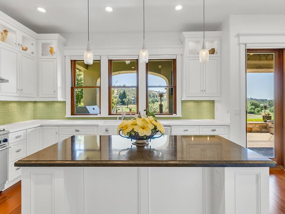 1st image of 3751 Clubhouse Ct