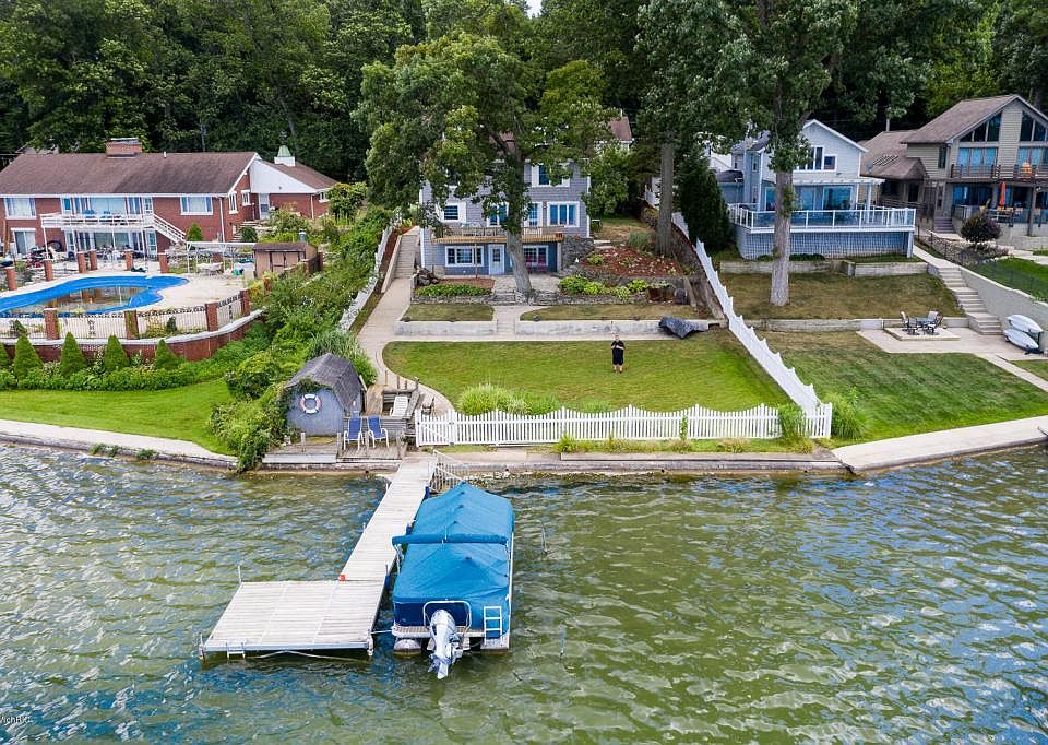 1st image of 23376 S Shore Dr