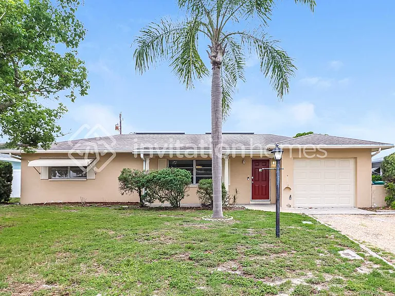 8924 110th Ln — Photo 1
