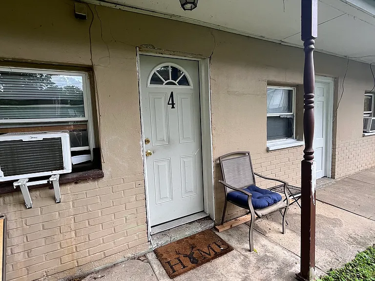 107 N 4th St #4 — Photo 7