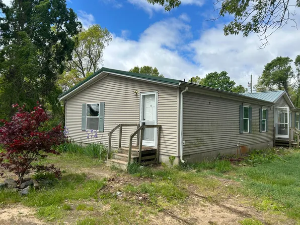 81398 42nd St, Decatur, MI 49045
