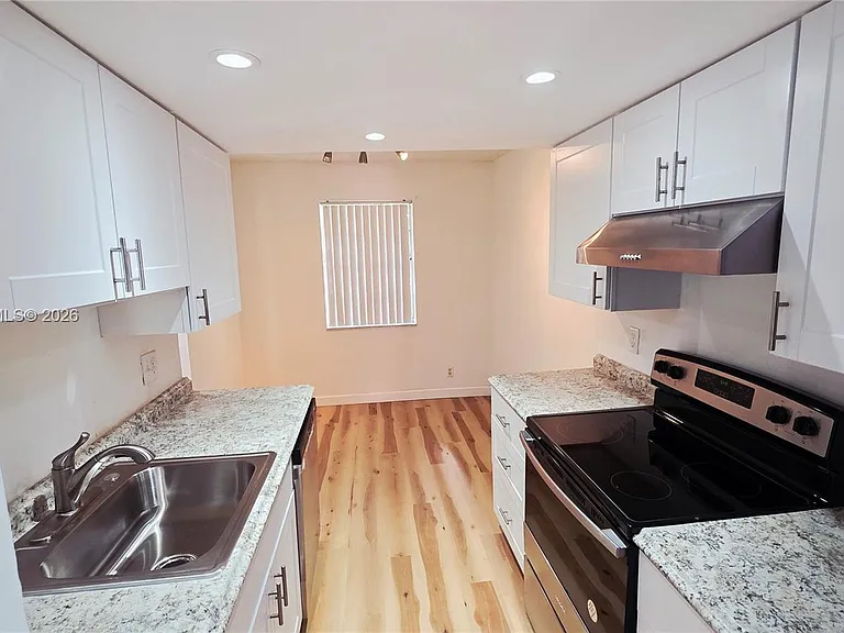 650 Tennis Club Dr #308 — Photo 26