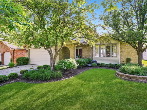 17081 Bonnie Trl W, Oak Forest, IL 60452
