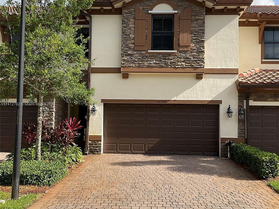 1st image of 12150 Villageplace