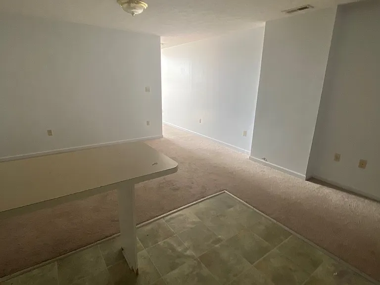 305 N Mercer St #3 — Photo 4