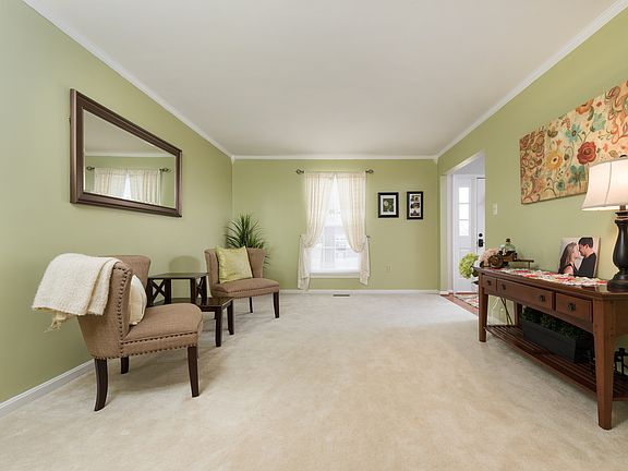 5th image of 5603 Westbury Ct