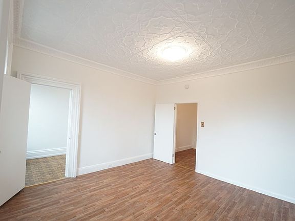2nd image of 144 Nelson St #3A