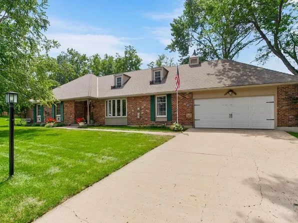 12817 E 36th Ter S, Independence, MO 64055