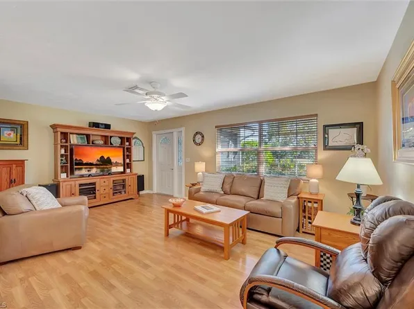 715 96th AVE N, NAPLES, FL 34108