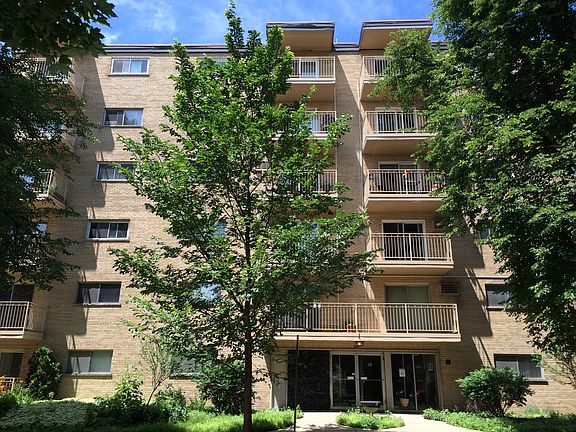 2nd image of 115 Marengo Ave APT 403