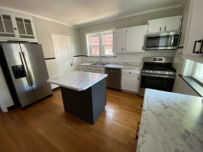 7375 Amherst Ave #2 — Photo 18
