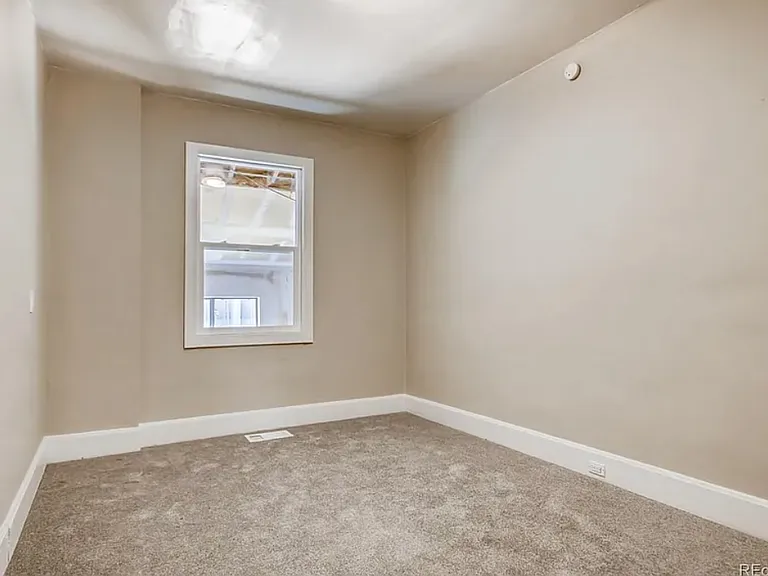 4352 Josephine St — Photo 2