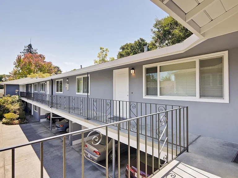 752 Live Oak Ave — Photo 4