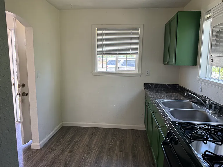 238 Madison St #9 — Photo 11