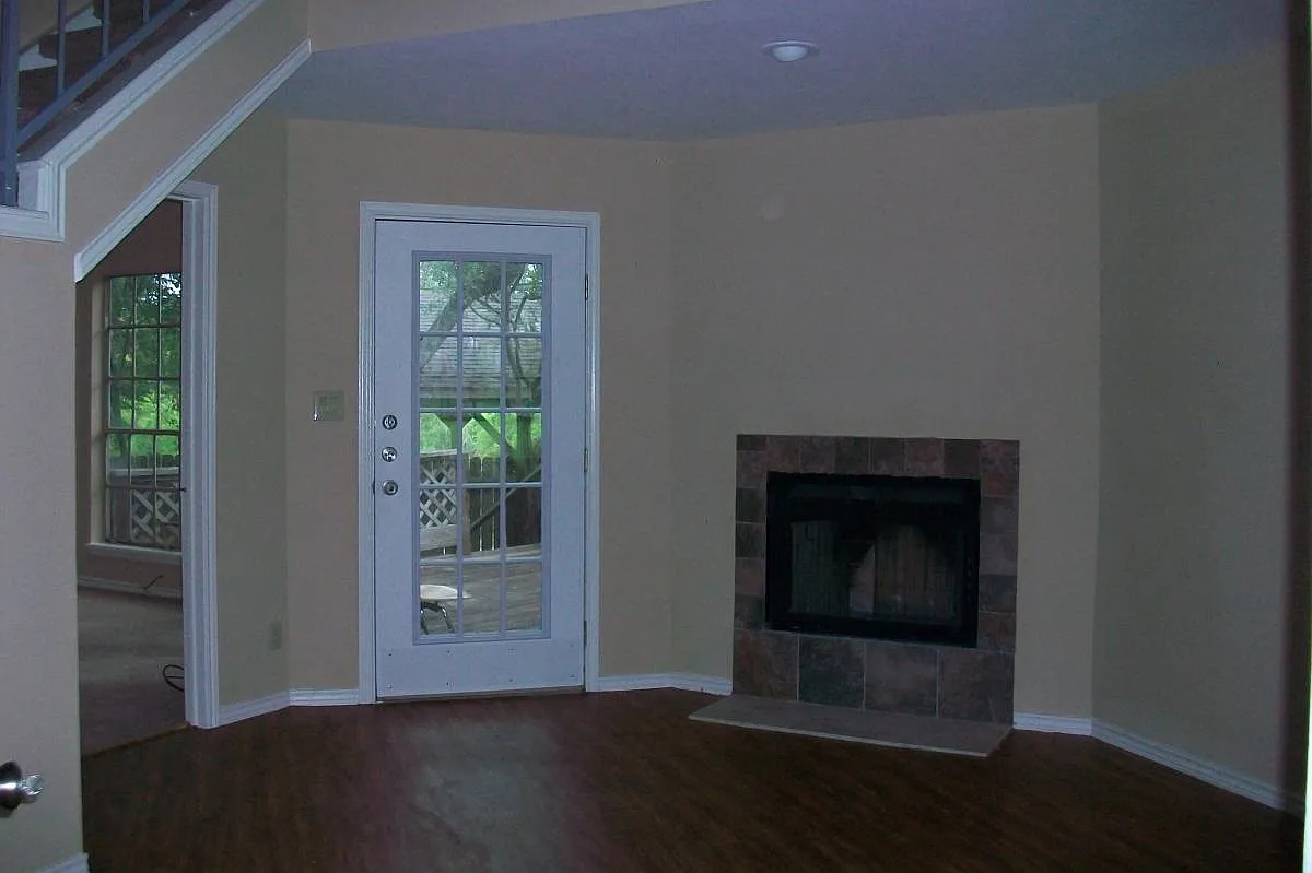 3 bed, 1348 sqft, $1,800 — Photo 4