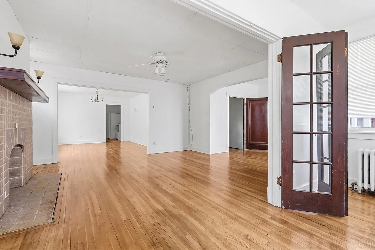 3 bed, 1300 sqft, $1,650 — Photo 4